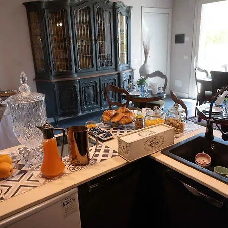 Casabella 22 Bed & Breakfast