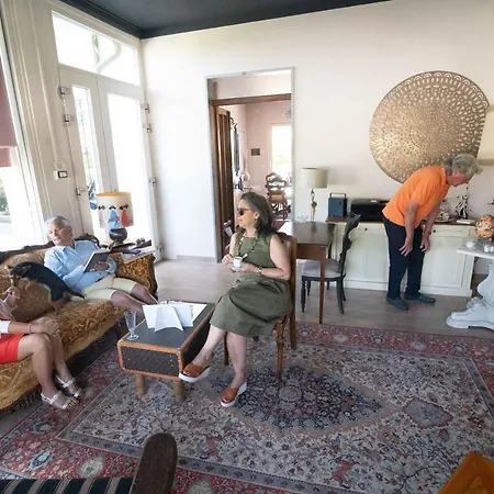 Casabella 22 Bed & Breakfast