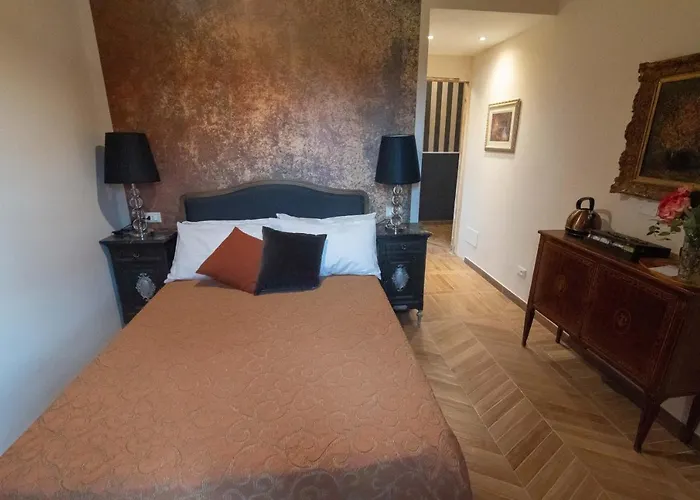 לינה וארוחת בוקר Casabella 22 4*