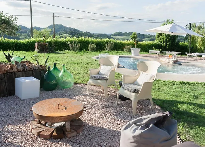 לינה וארוחת בוקר Casabella 22 Castellino (Asti)
